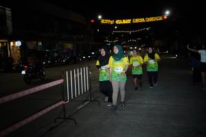 BIB: 00070
                            <button type="button" onclick="openModal(21794494)" class="btn btn-primary btn-sm float-right btn-popup" data-toggle="modal" data-target=".modal-high-quality">
                        <i class="fas fa-shopping-cart"></i> Add to Cart
                    </button>
                                            <button type="button" onclick="isThisMe(21794494, true)" class="btn btn-success btn-sm float-right btn-popup btn-isme hidden" data-toggle="tooltip" data-placement="bottom" title="นี่คือรูปของคุณใช่ไหม คลิกที่นี่เพื่อเอาเข้าอัลบั้ม">
                        <i class="fas fa-plus"></i> Add to album
                    </button>
                    <button type="button" onclick="isThisMe(21794494, false)" class="btn btn-warning btn-sm float-right btn-popup btn-isnotme hidden">
                        <i class="fas fa-ban"></i> Remove from album
                    </button>